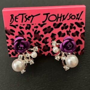 Betsey Johnson rose and pearl earrings